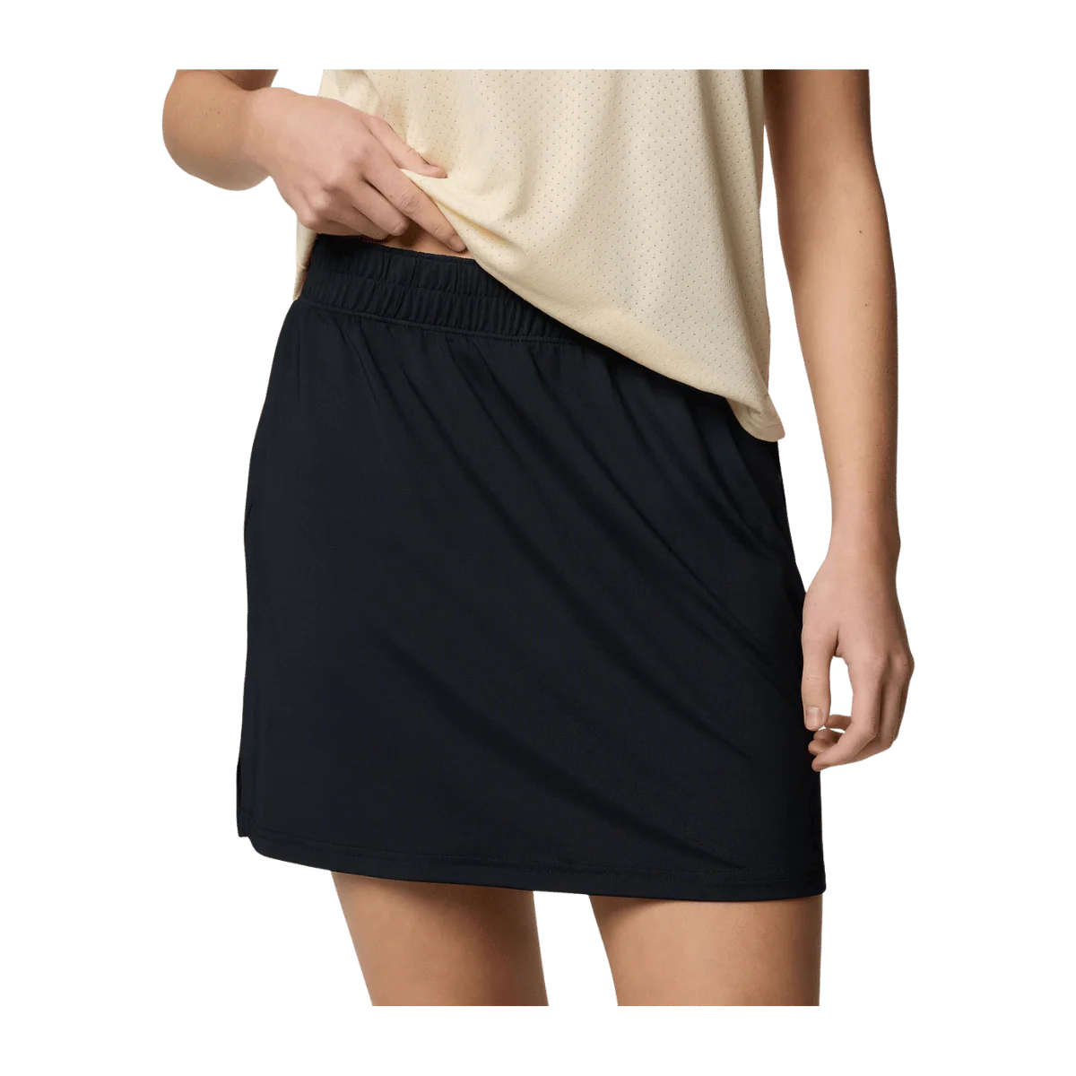 COLUMBIA WOMEN'S CHILL RIVER SKORT - BLACK